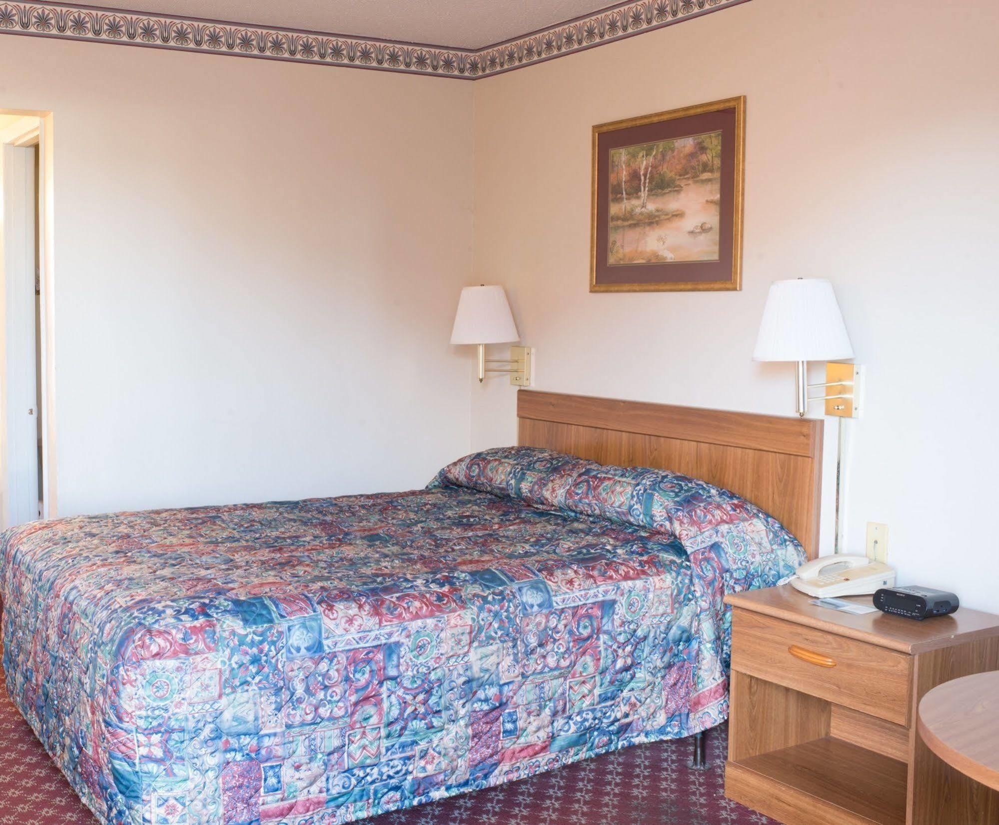 Budget Host Inn Columbia Esterno foto